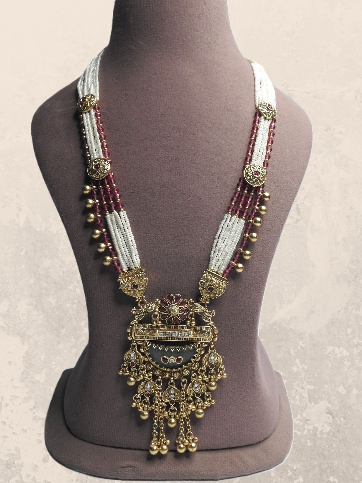Majestic Pearl Long Necklace Set