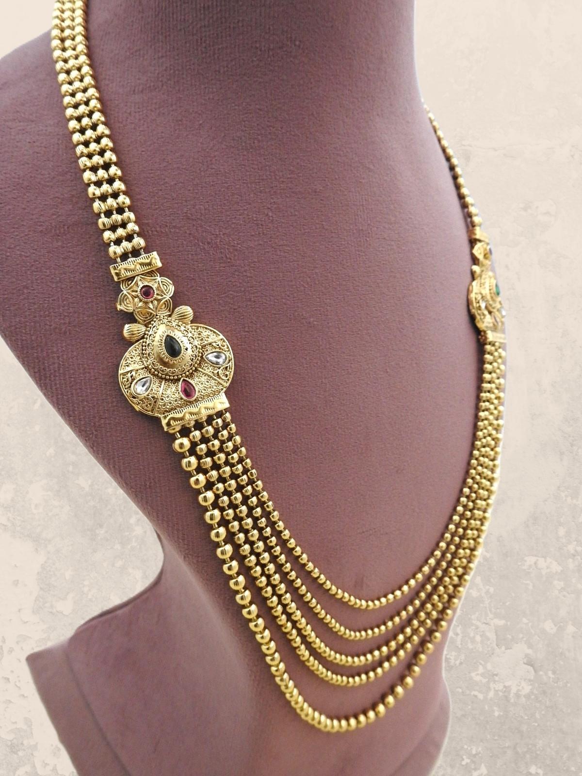 Swarnika Regal Haar Set