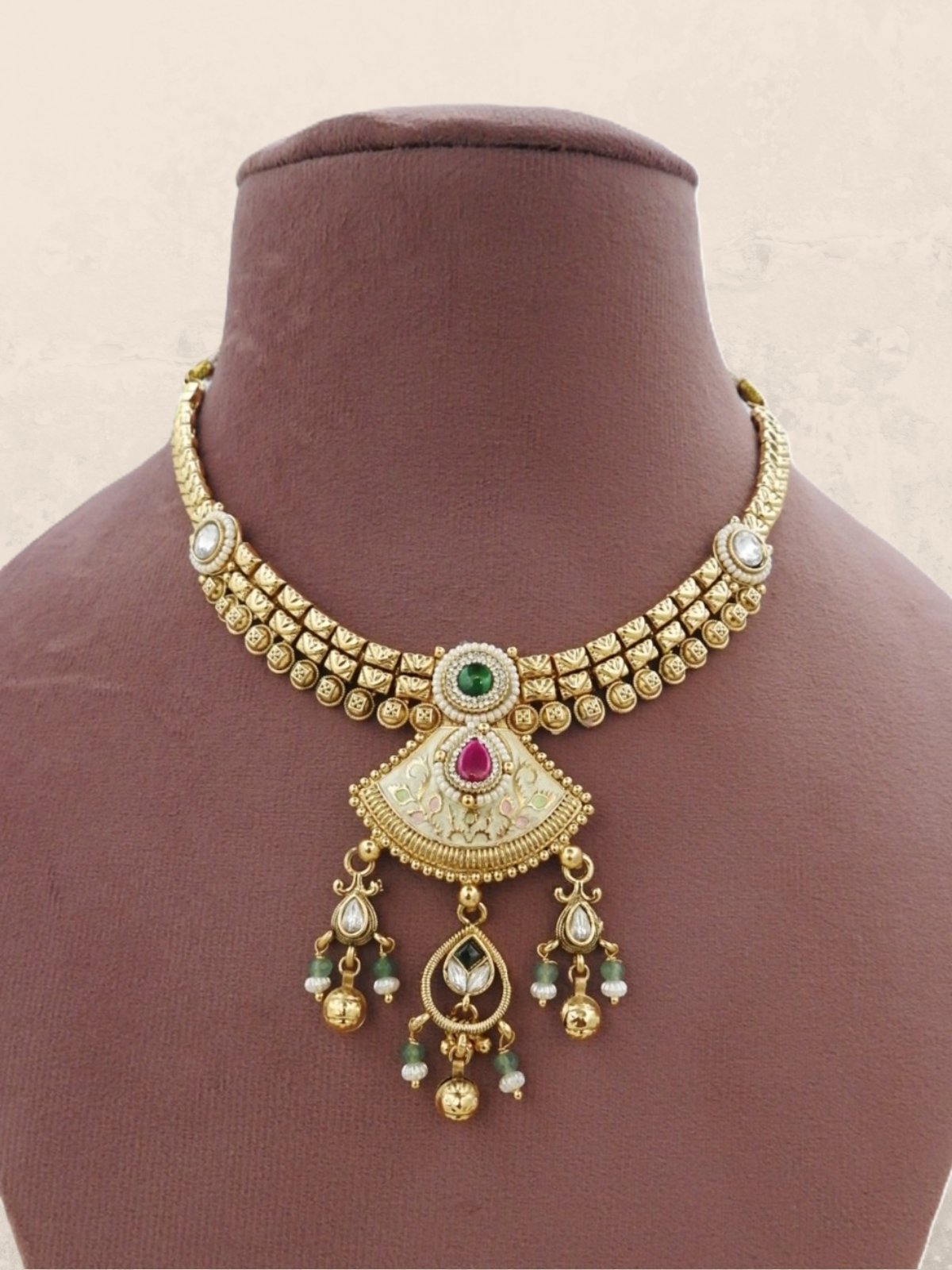Aira Festive Charm Necklace Set