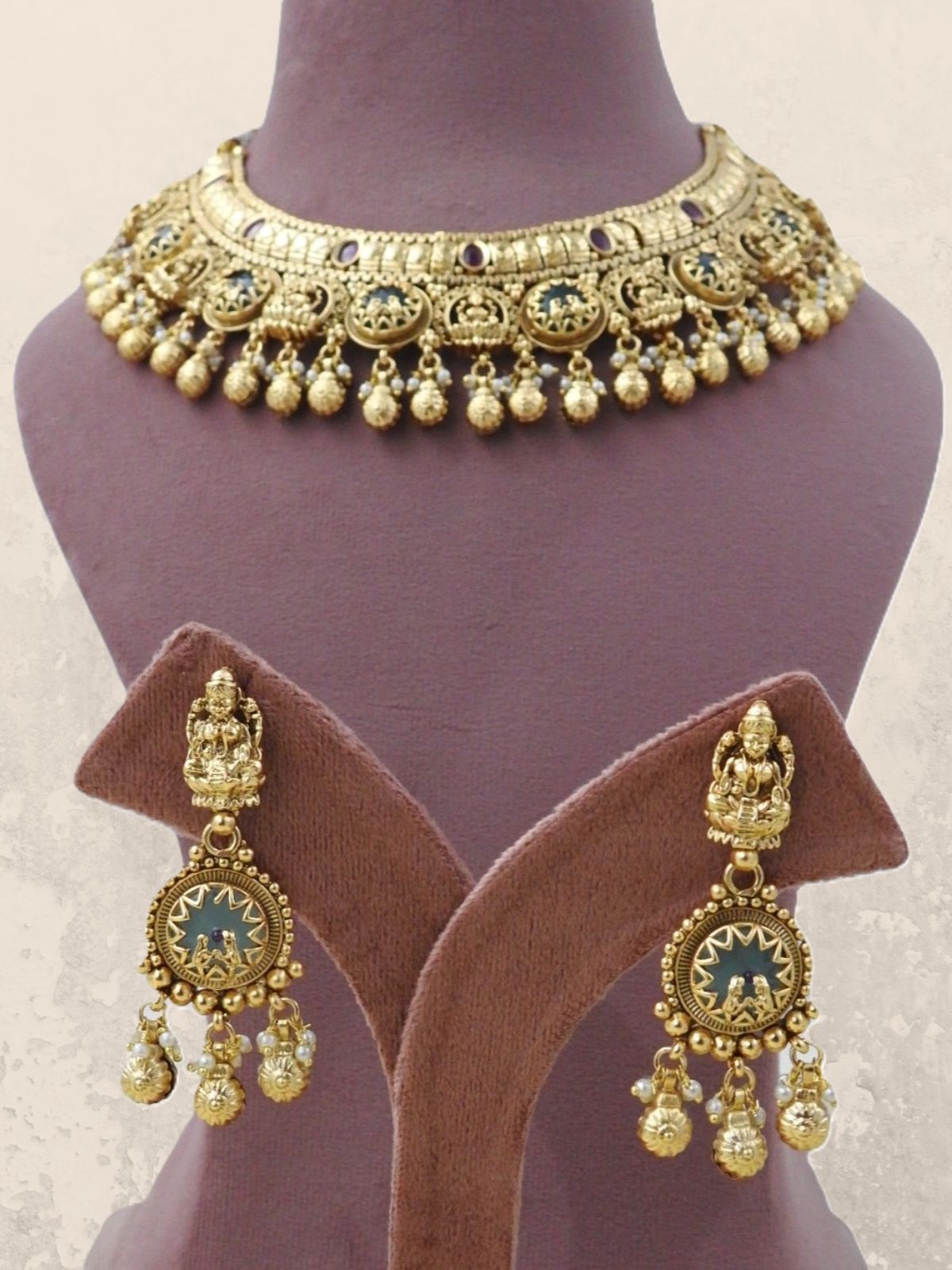 Aaradhya Temple Choker Set