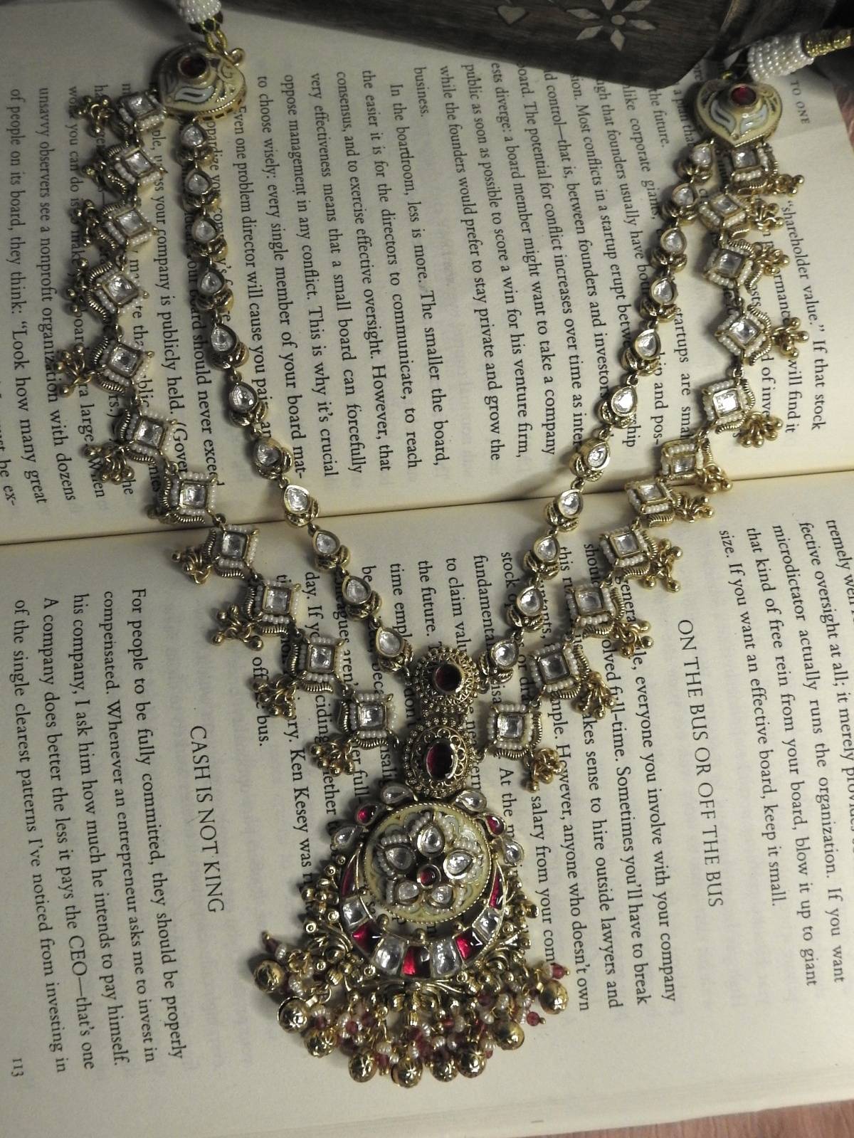 Radiant Stone Pearl Set