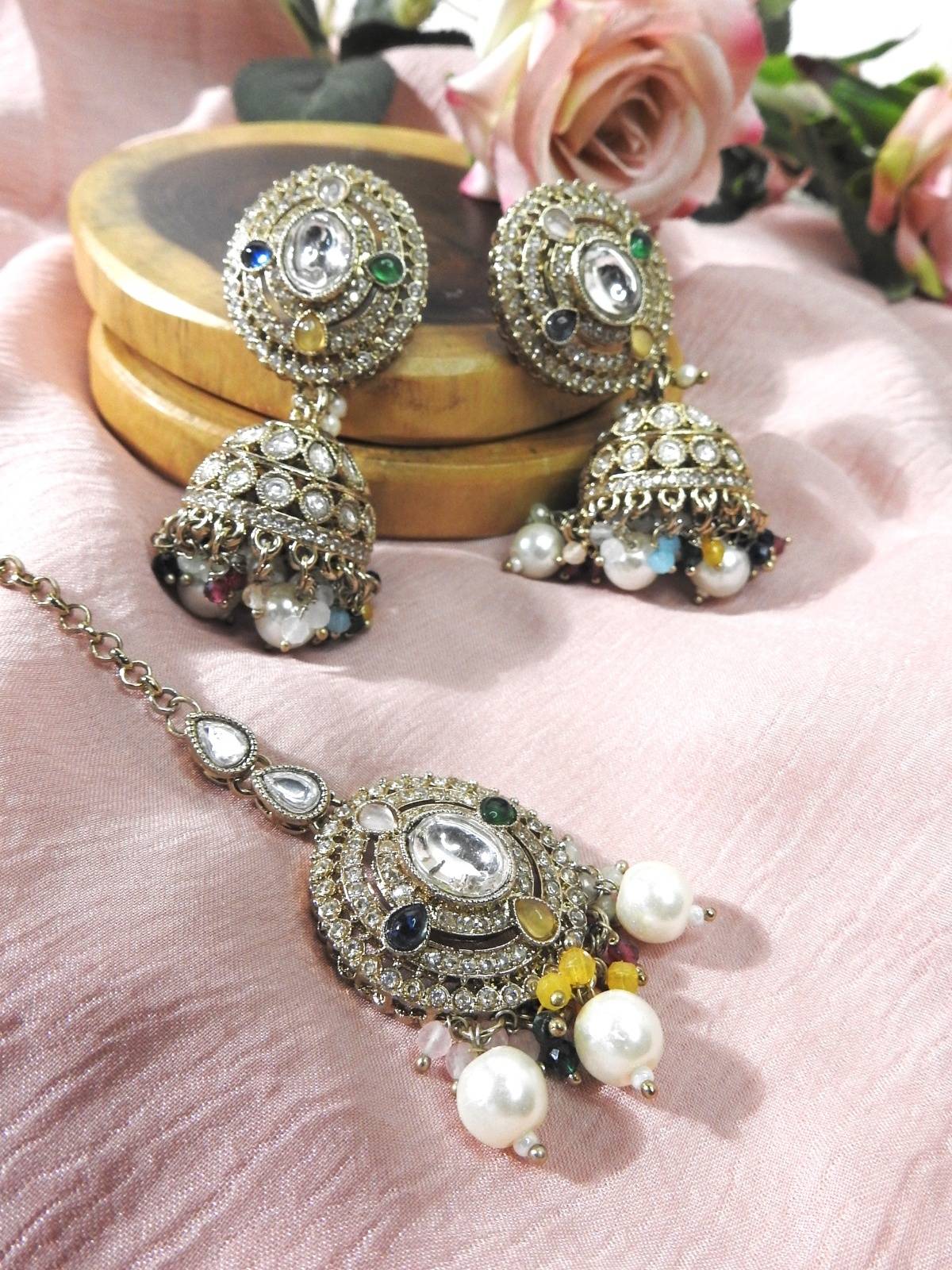 Regal Pearl Noor Necklace Set