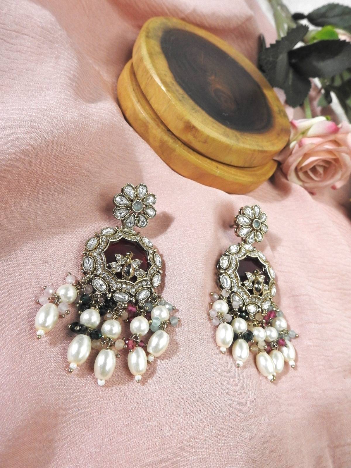 Maharani Blossom Pearl Haar Set