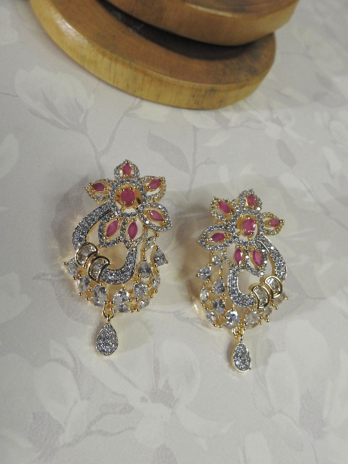 Rosette Glow Pendant Set