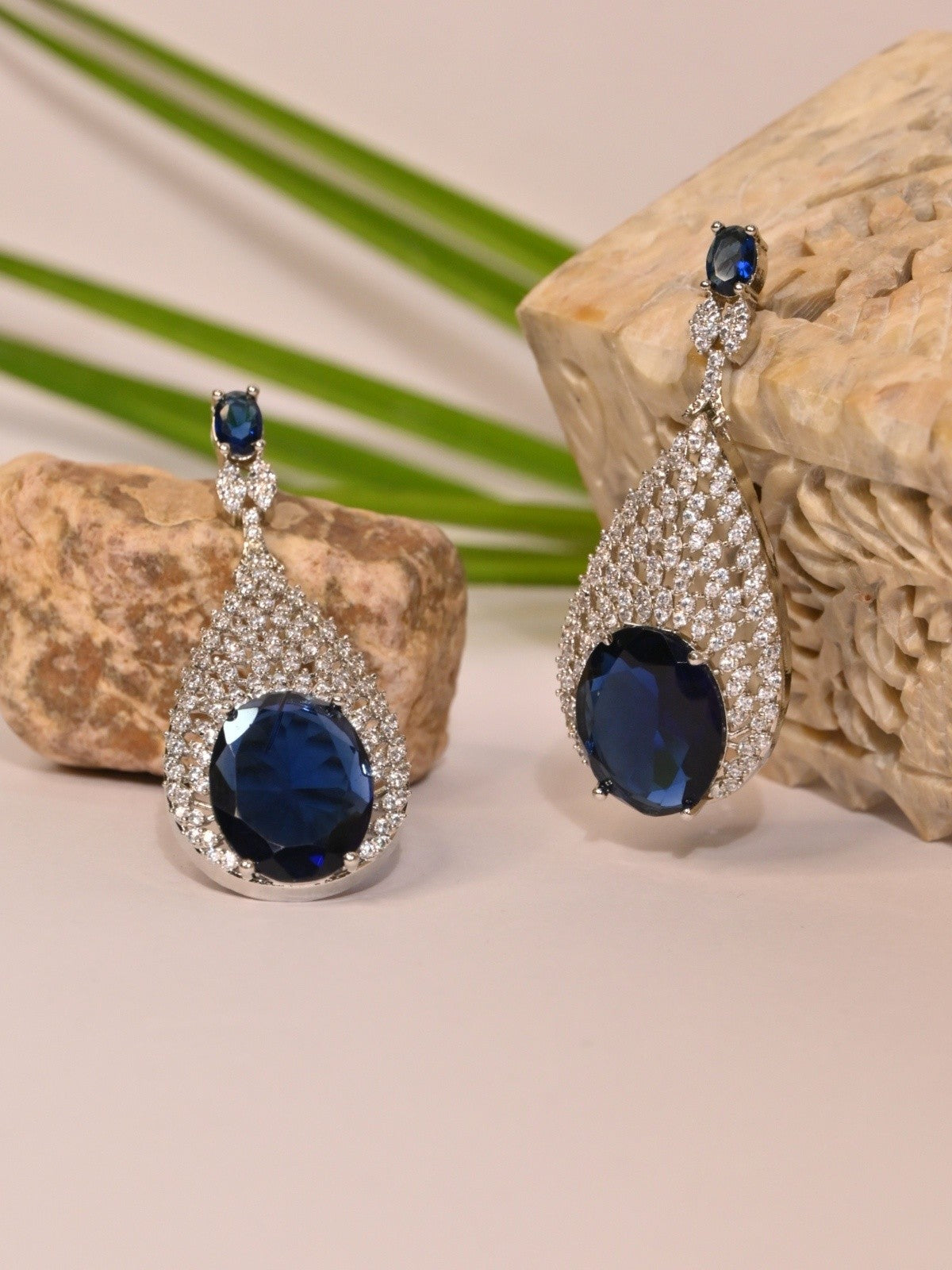 Midnight Blue Teardrop Necklace Set