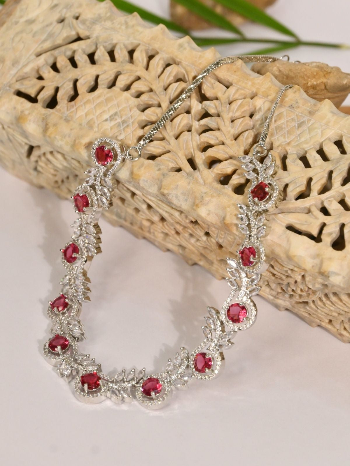 Crimson Leaf Necklace Set