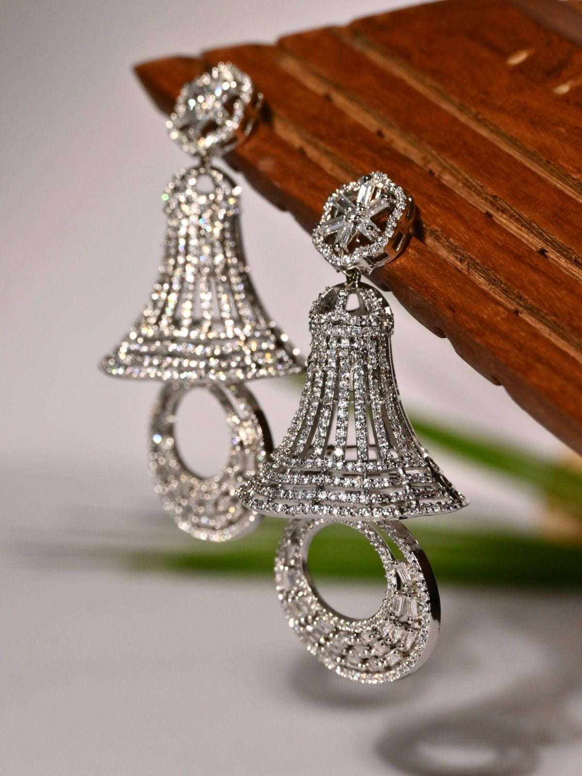 Nayra Elegant Drop Earrings
