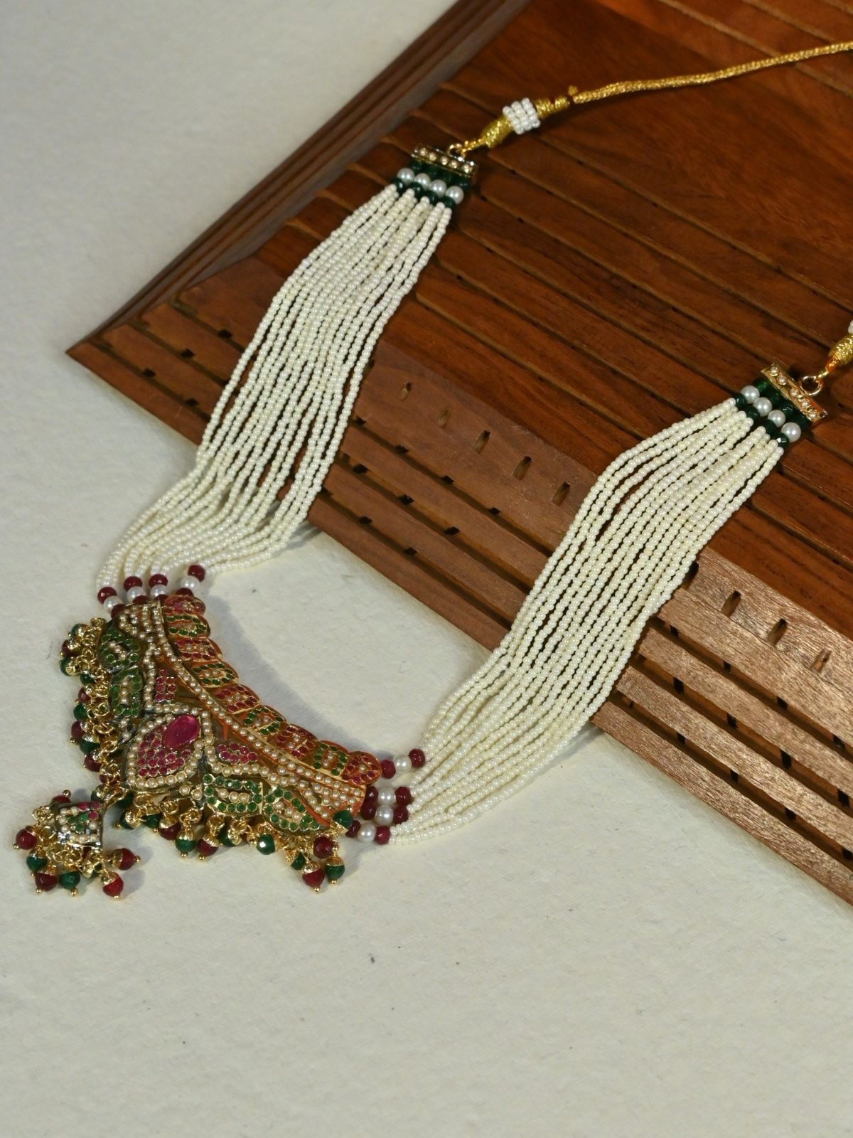 Nayira Jadau Pearl Piroyi Set