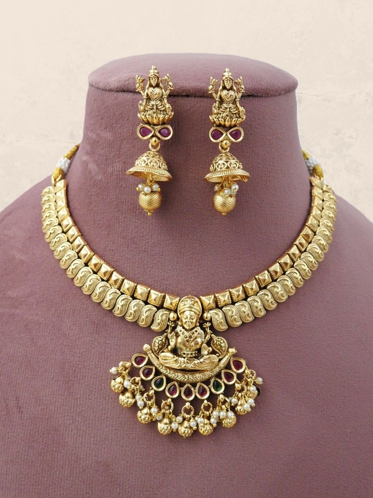 Divya Lakshmi Temple Choker Set