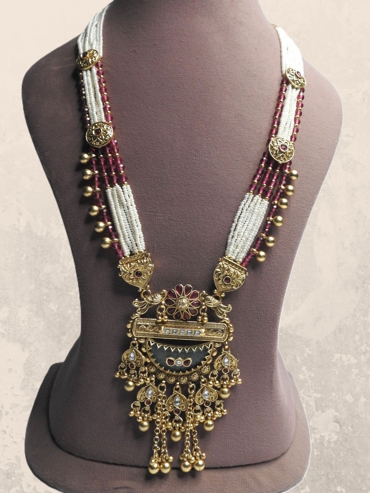 Majestic Pearl Long Necklace Set