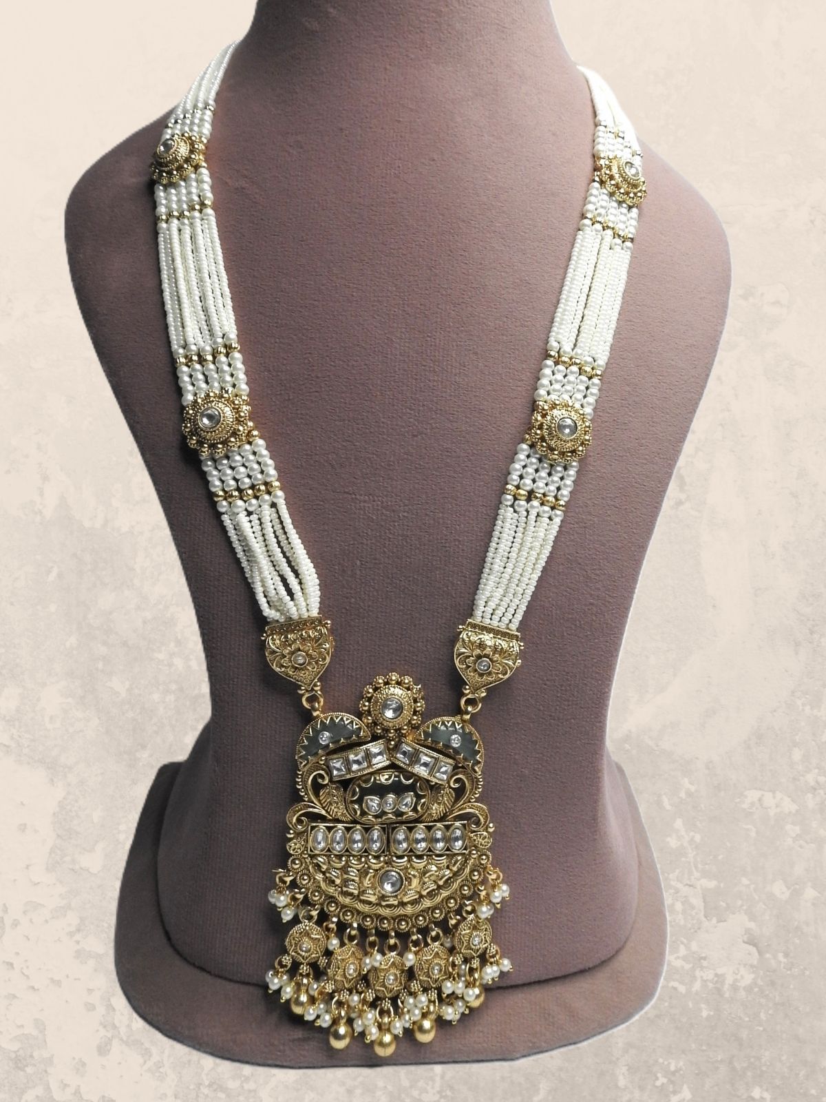 Royal Pearl Maharani Set