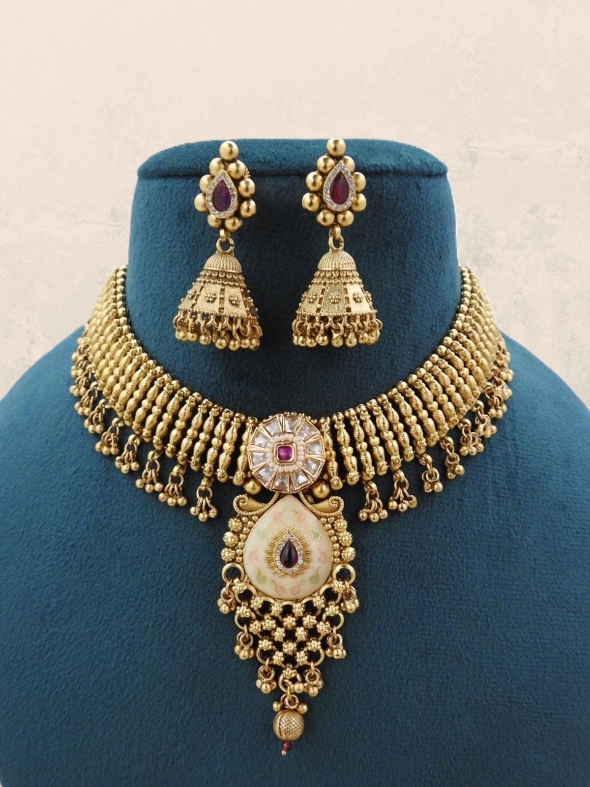 Anvika Royal Necklace Set