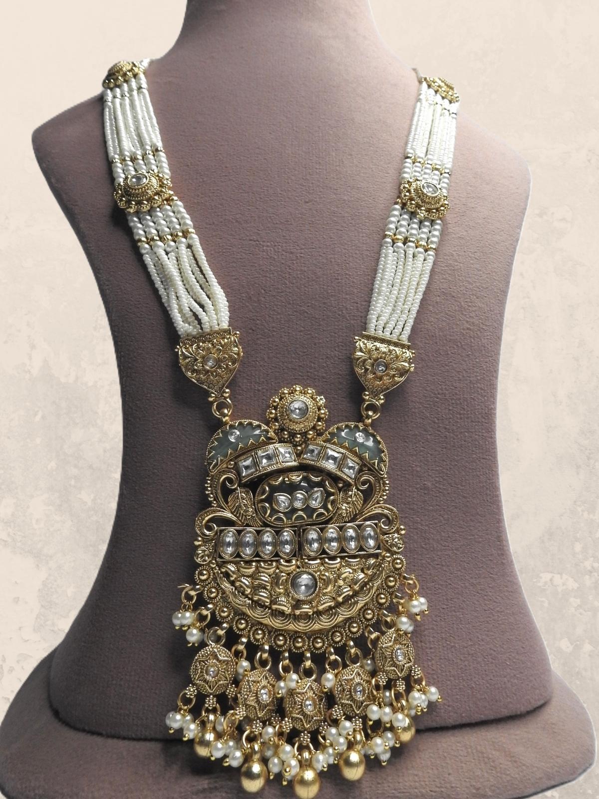 Royal Pearl Maharani Set