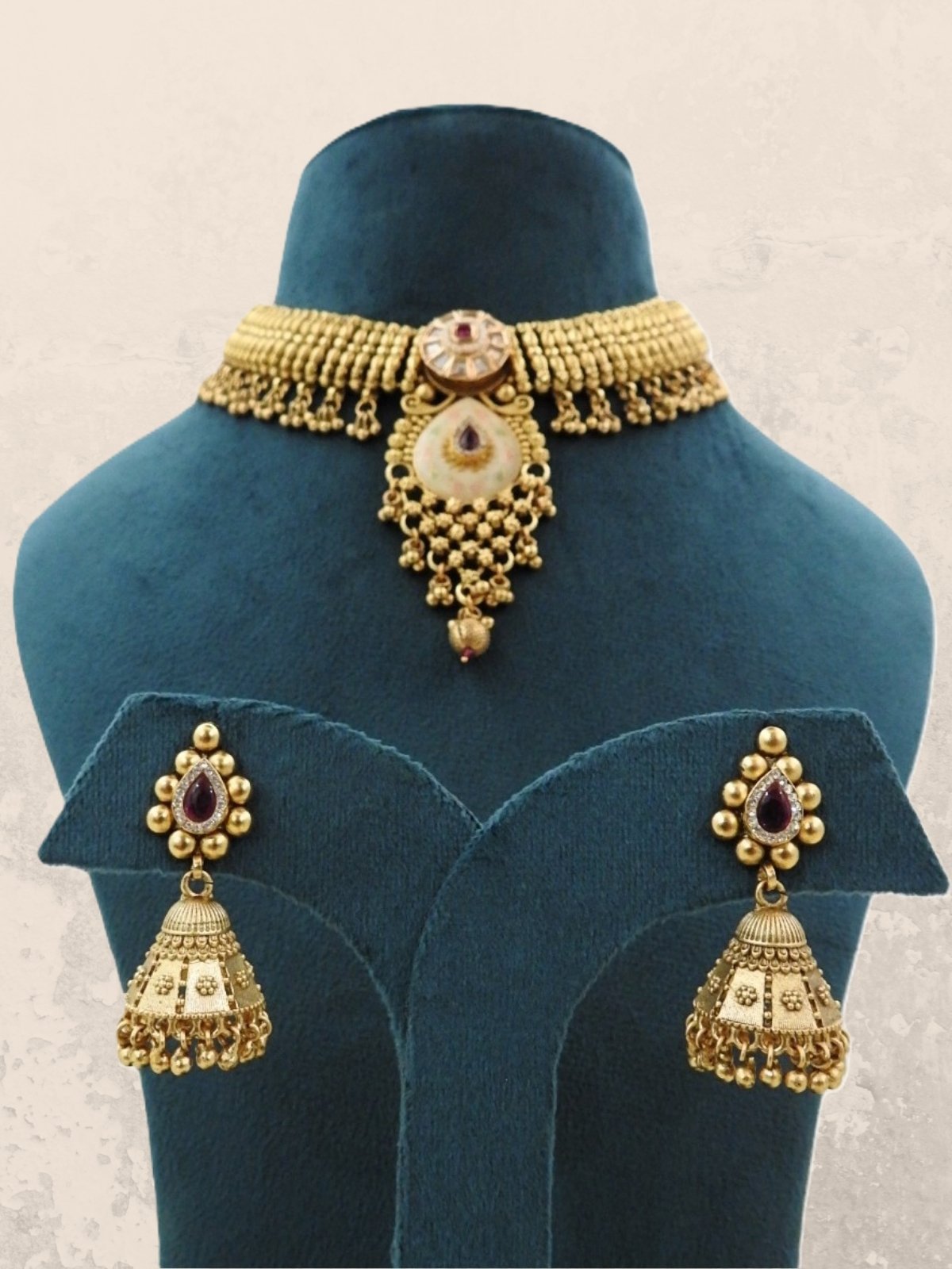 Anvika Royal Necklace Set