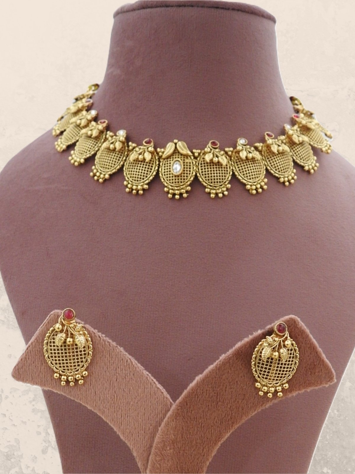 Gold Mesh Choker Set