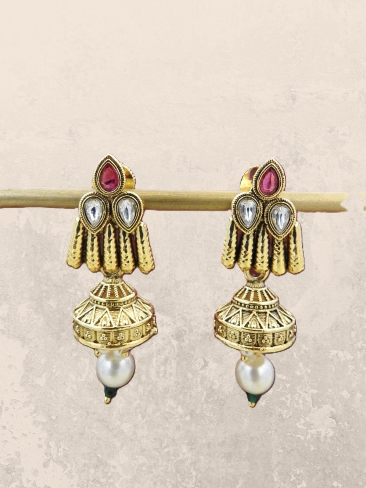 Mahira Pearl Drop Necklace Set