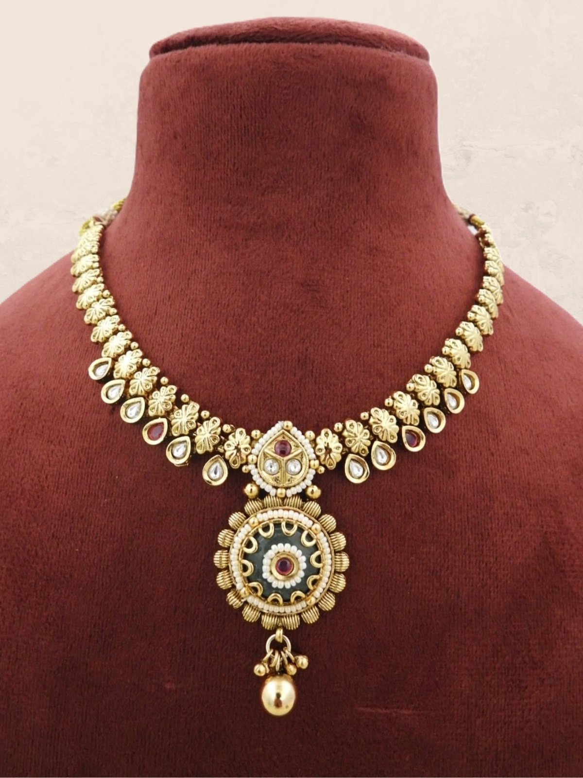 Floral Charm Necklace Set