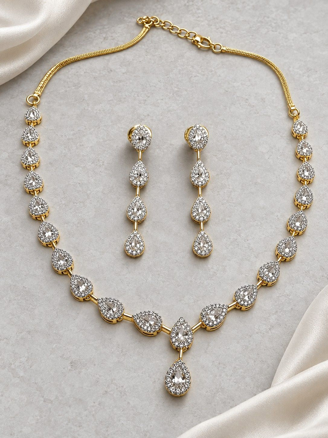 Serene Drops Necklace Set