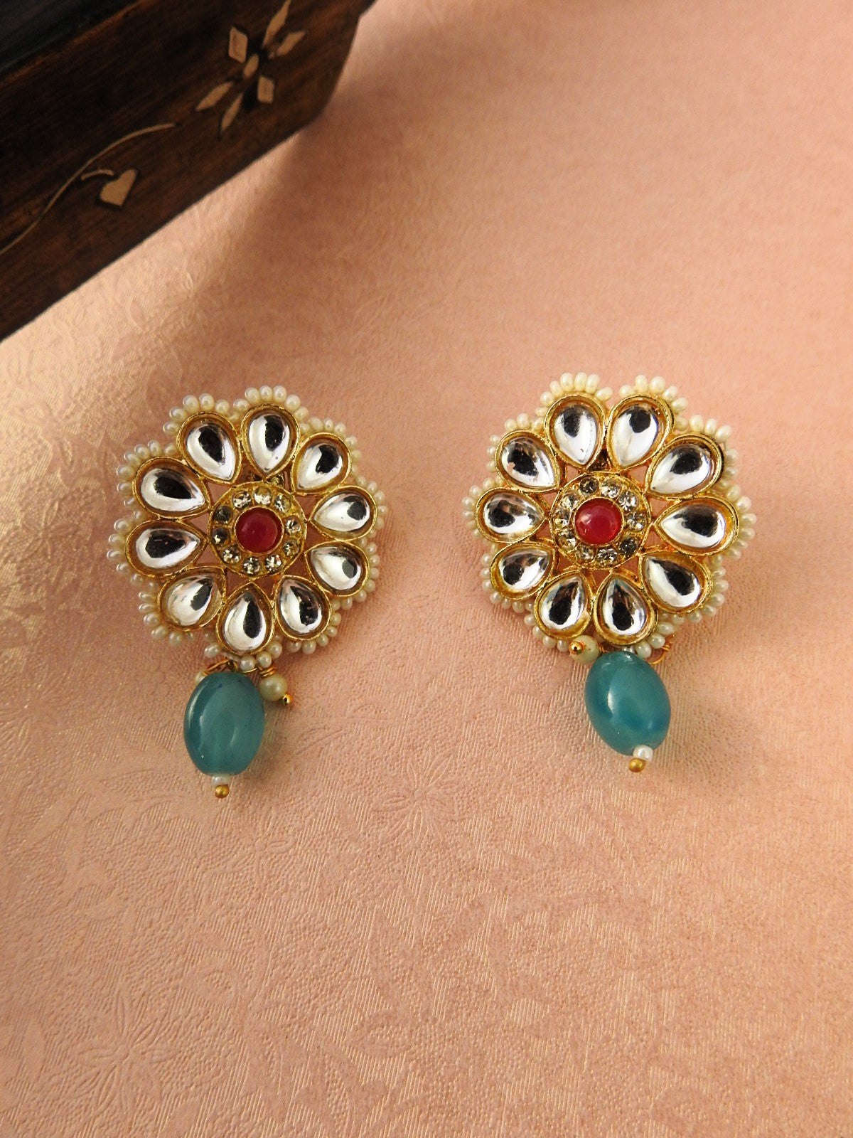 Multi-Layer Beaded Polki Necklace Set with Floral Centerpiece