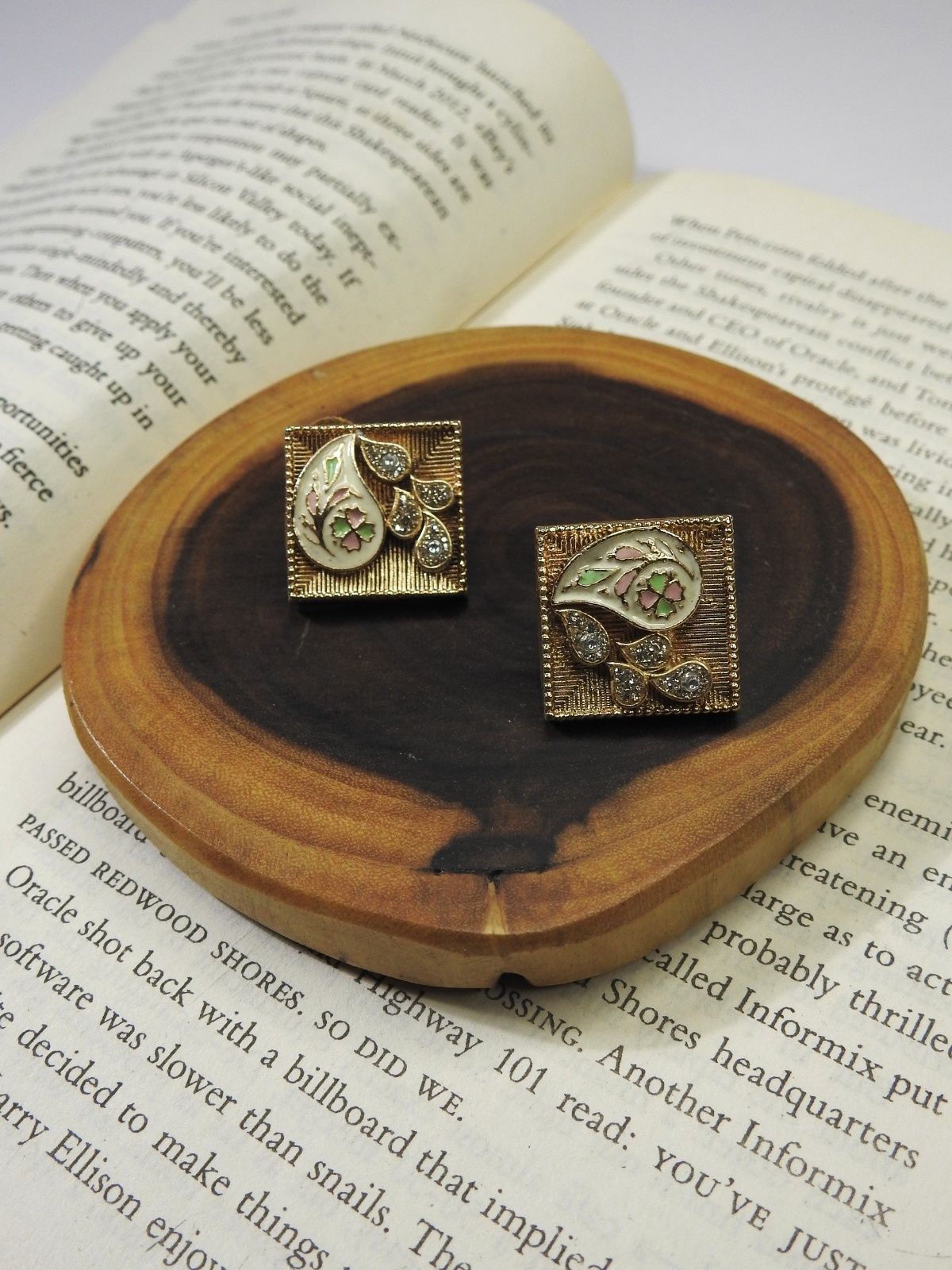 Golden Charm Pendant Set