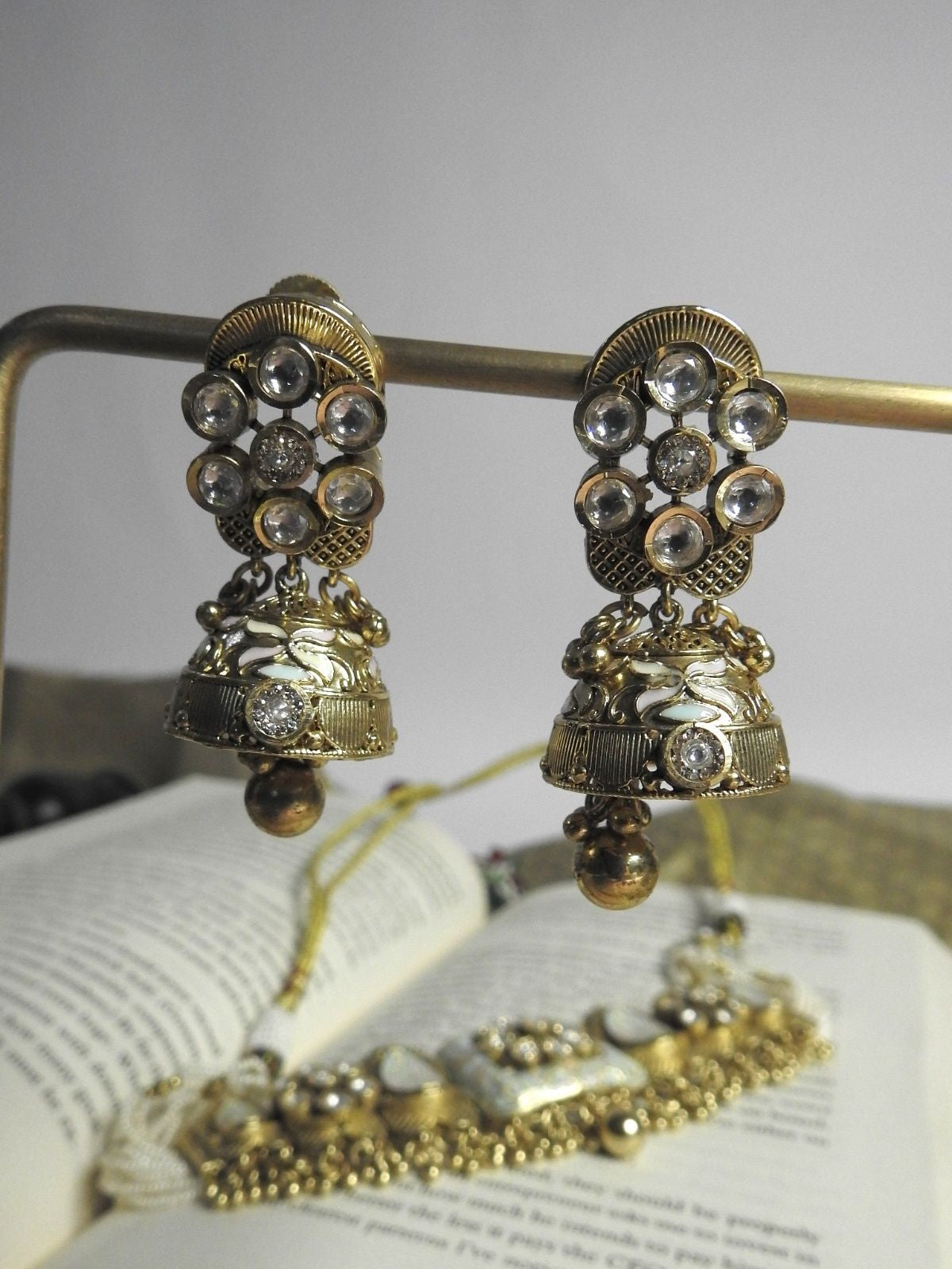 Golden Bloom Choker Set