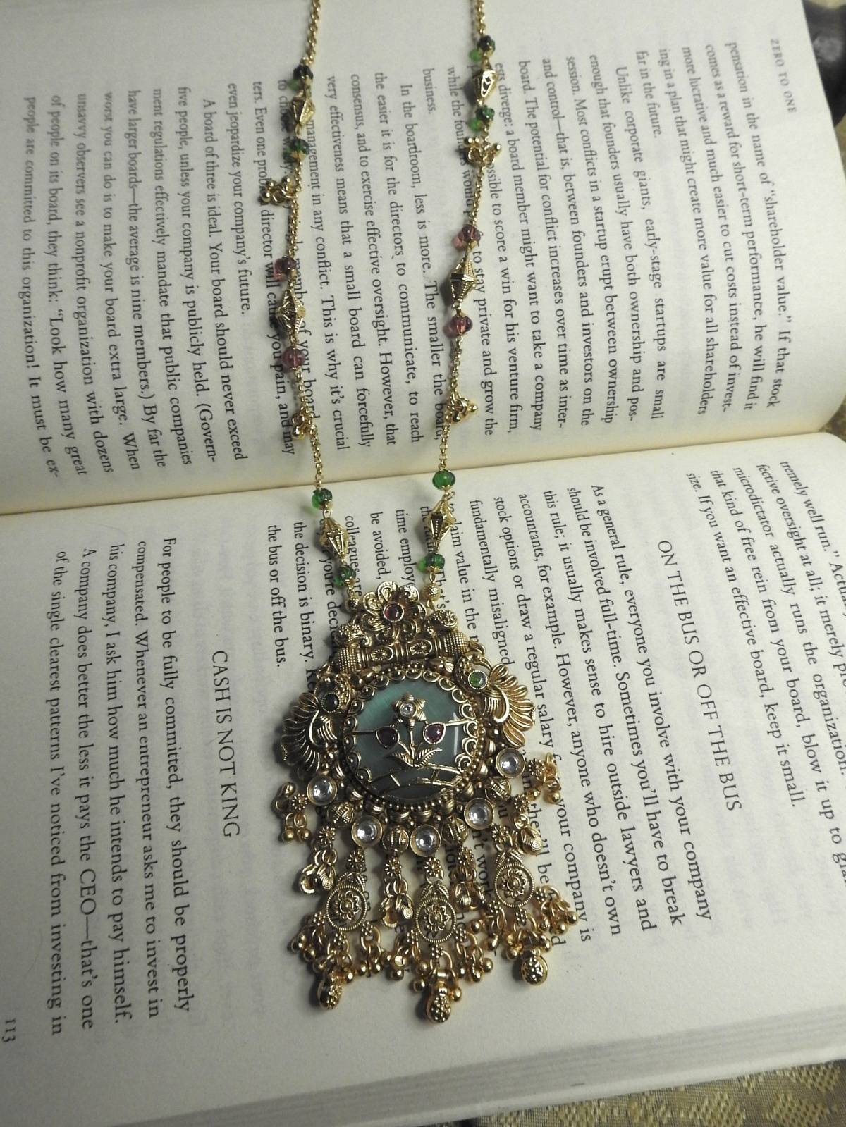 Sage Royale Drop Necklace Set