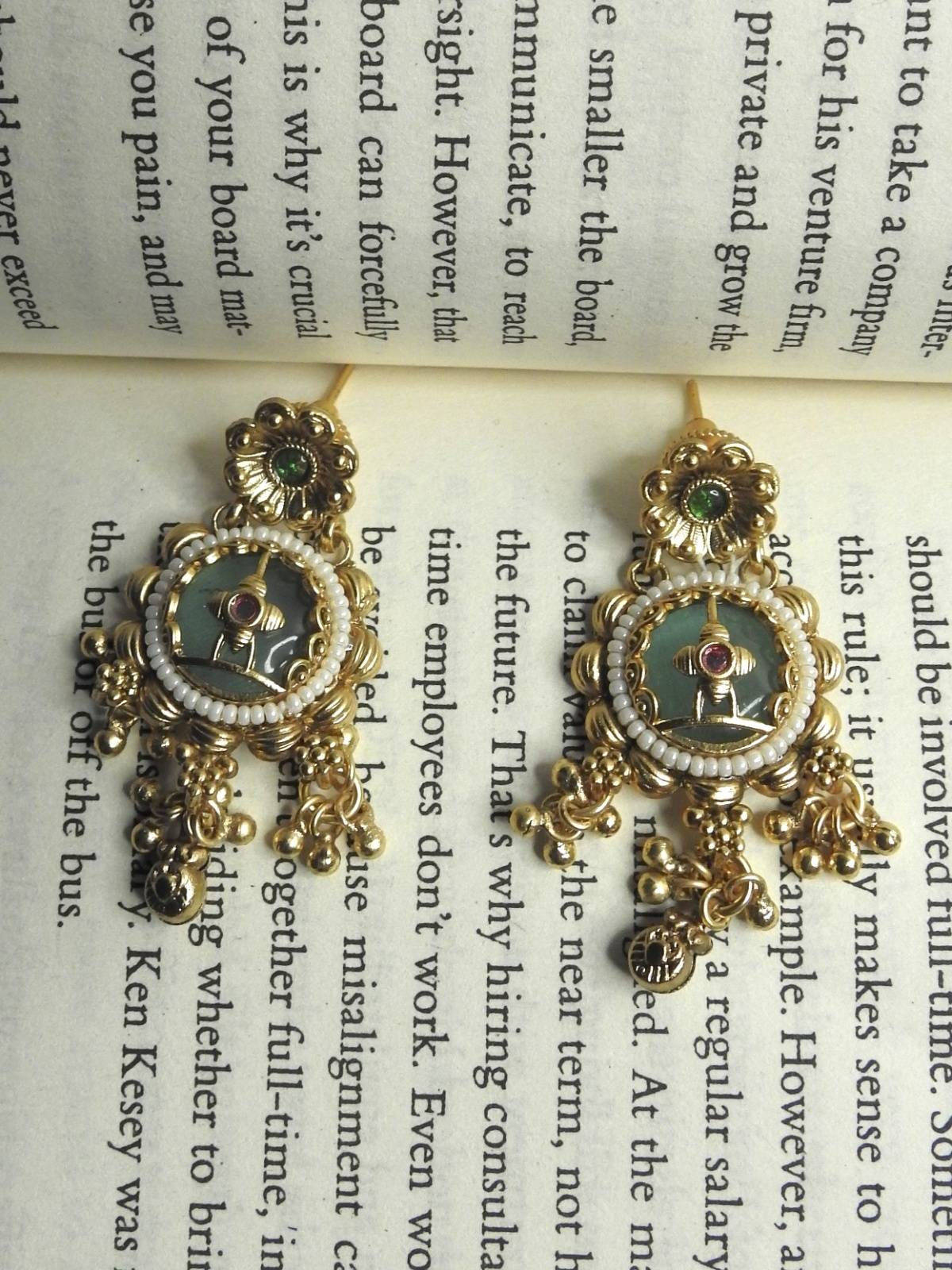 Sage Royale Drop Necklace Set