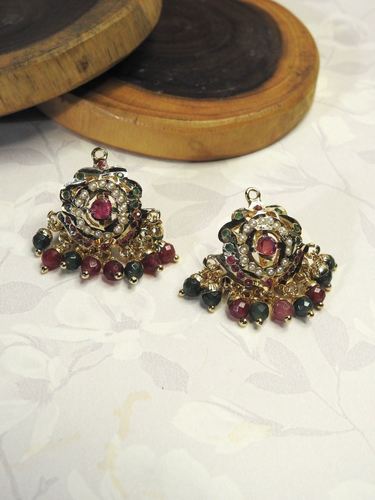 Mehira Jadau Pendant Set