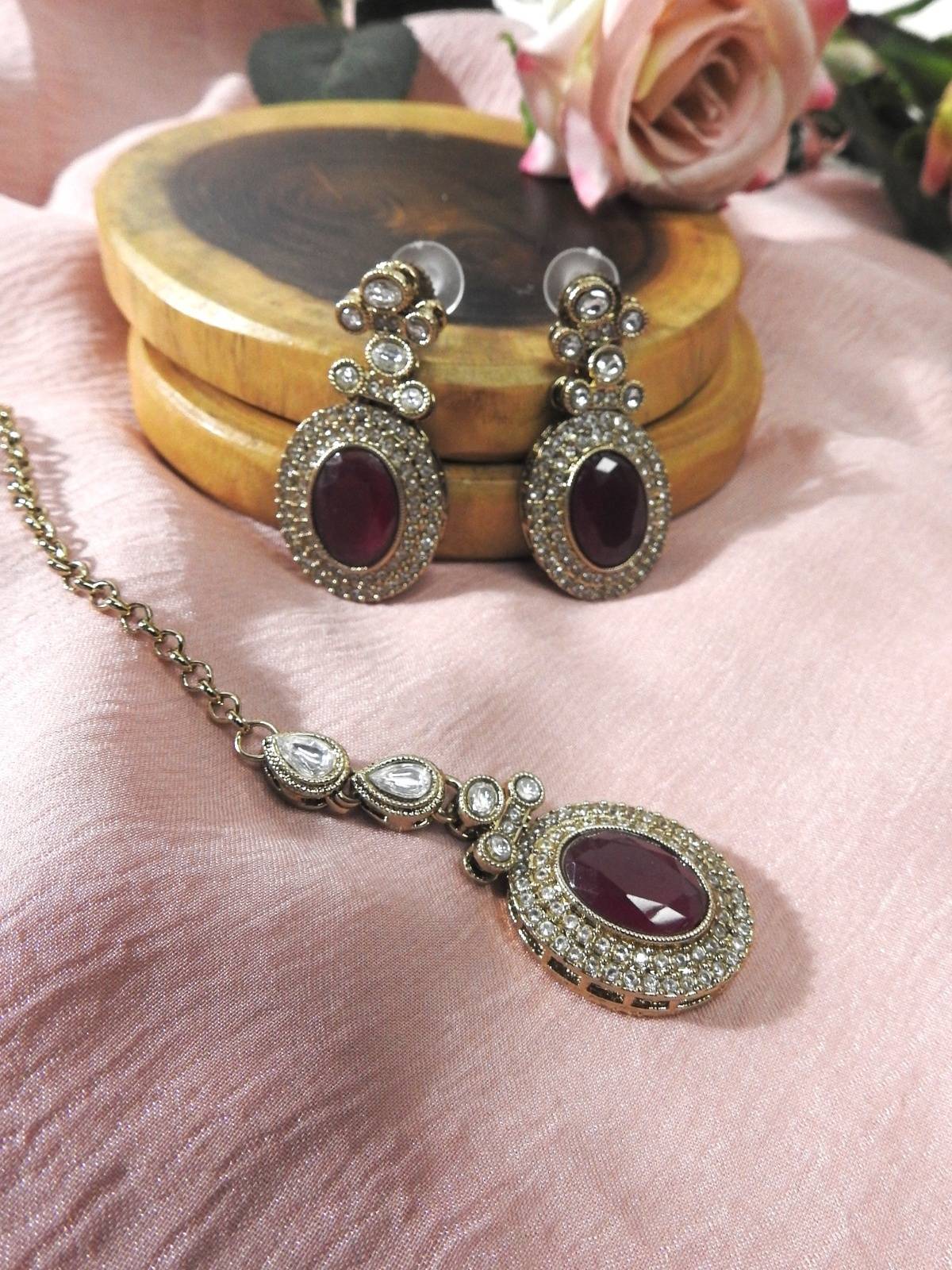 Aurelia Regal Gem Necklace Set