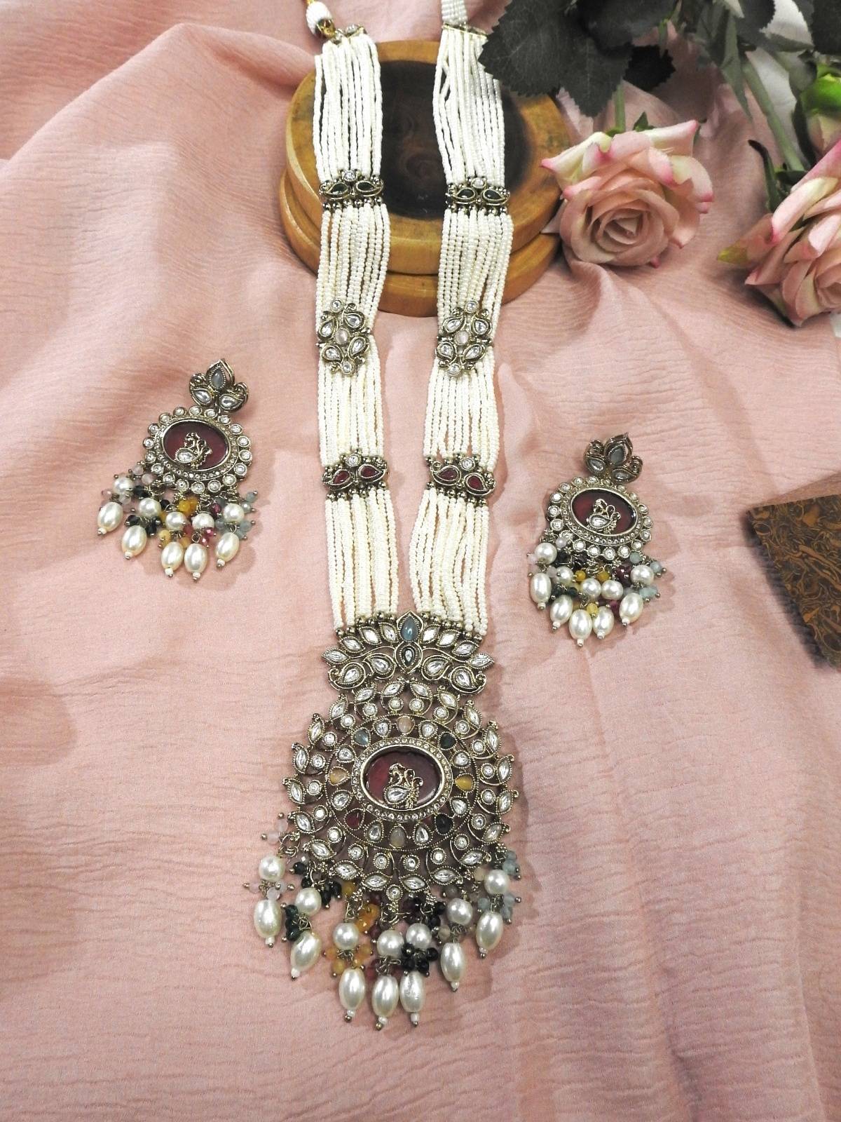 Regal Blossom Pearl Haar Set