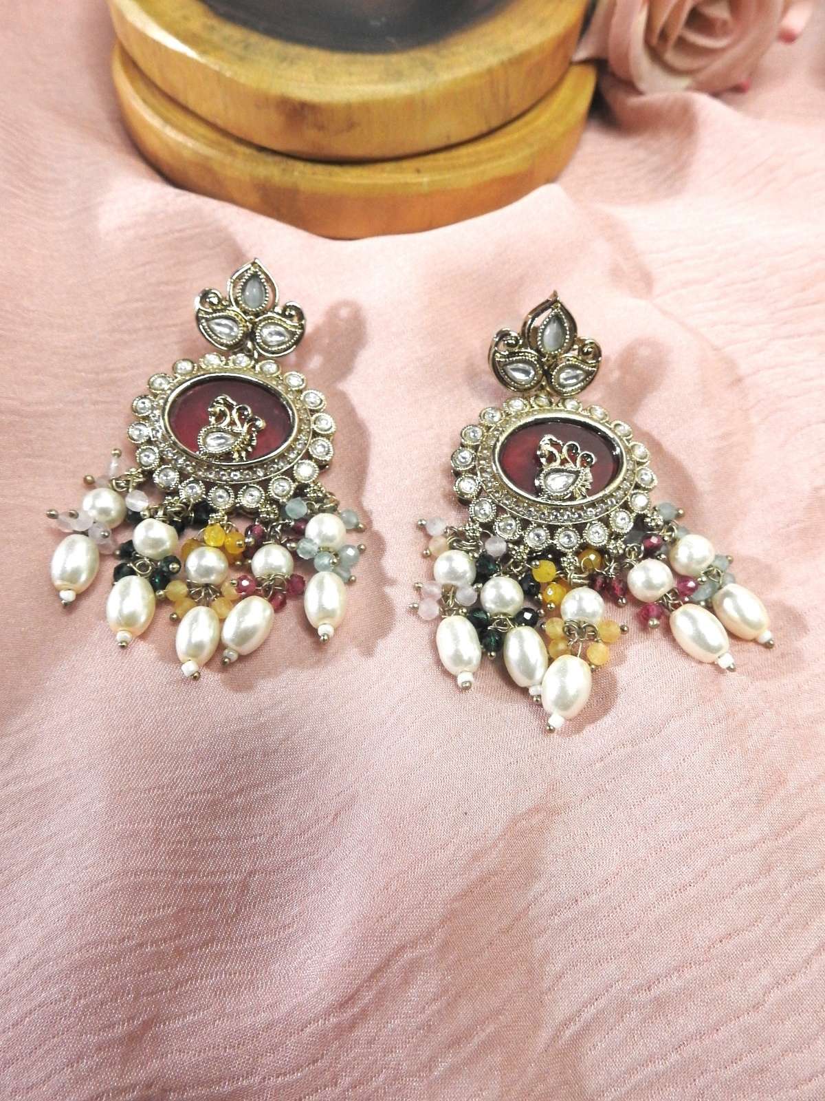 Regal Blossom Pearl Haar Set