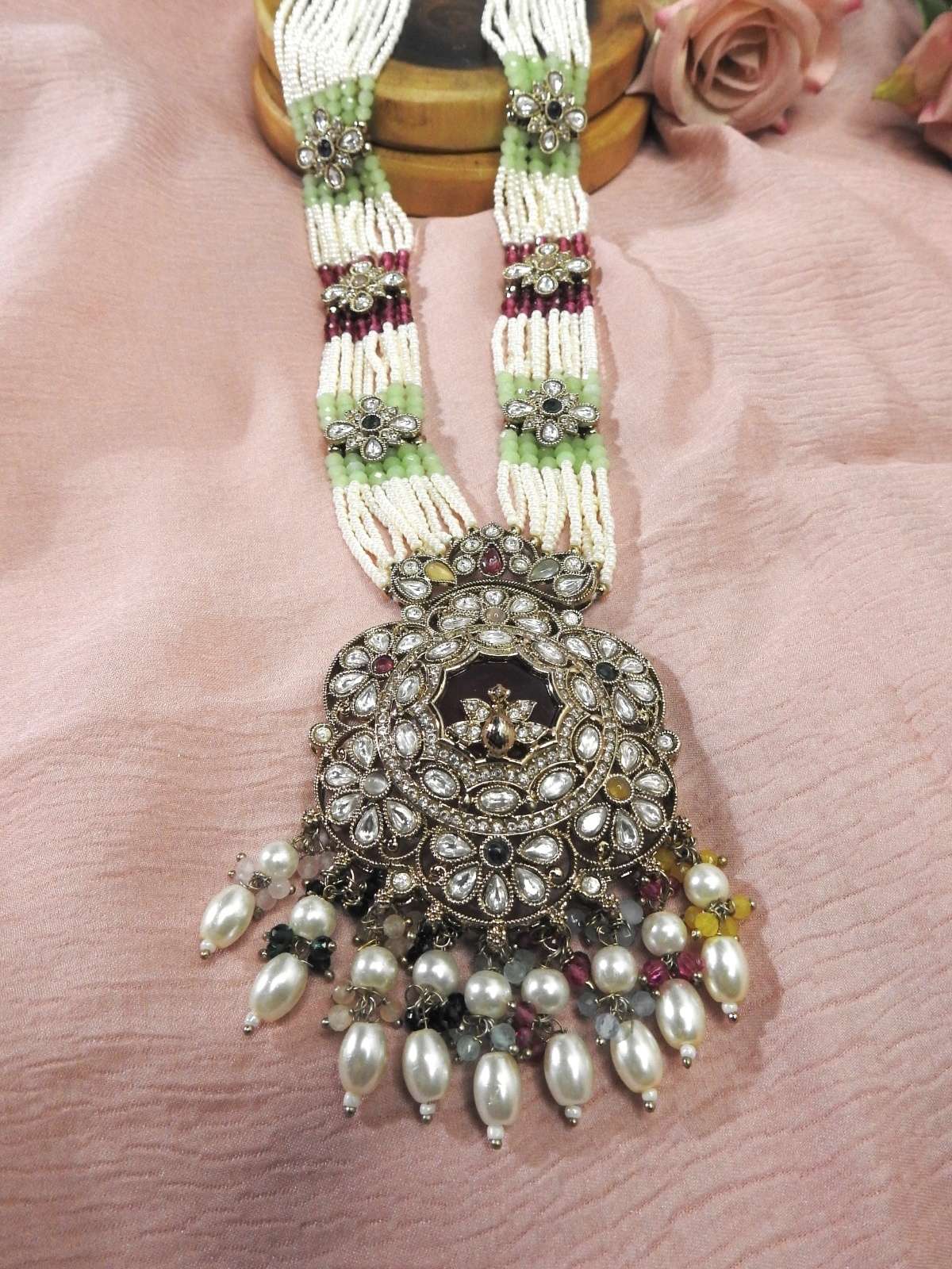 Maharani Blossom Pearl Haar Set