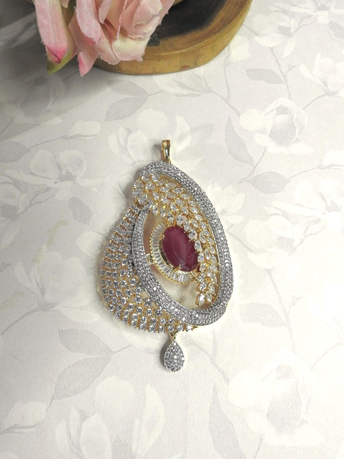 Crimson Bloom Pendant Set