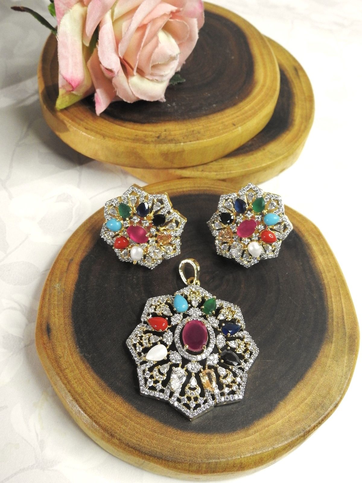 Royal Navratna Pendant Set