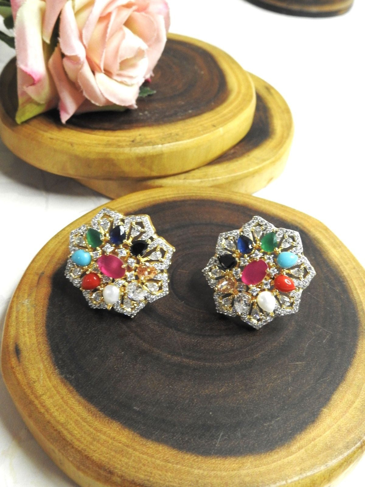 Royal Navratna Pendant Set