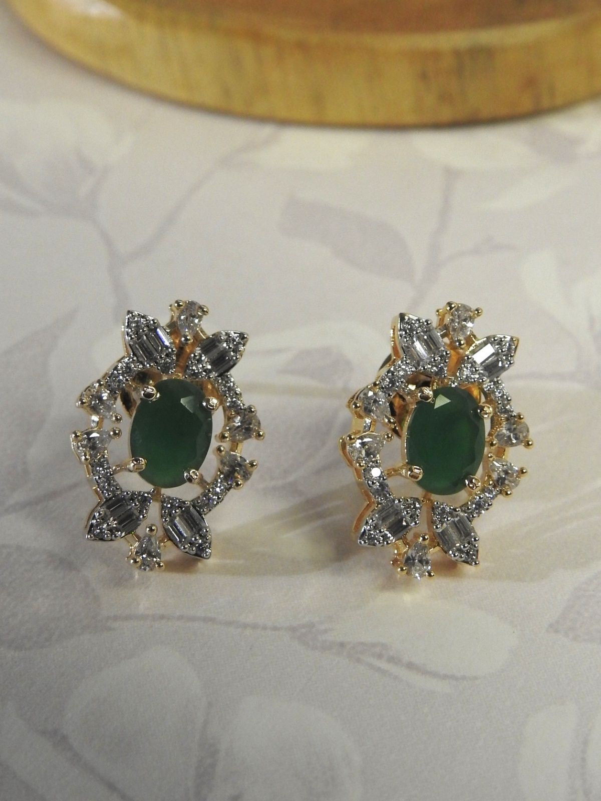 Emerald Bloom Pendant Set