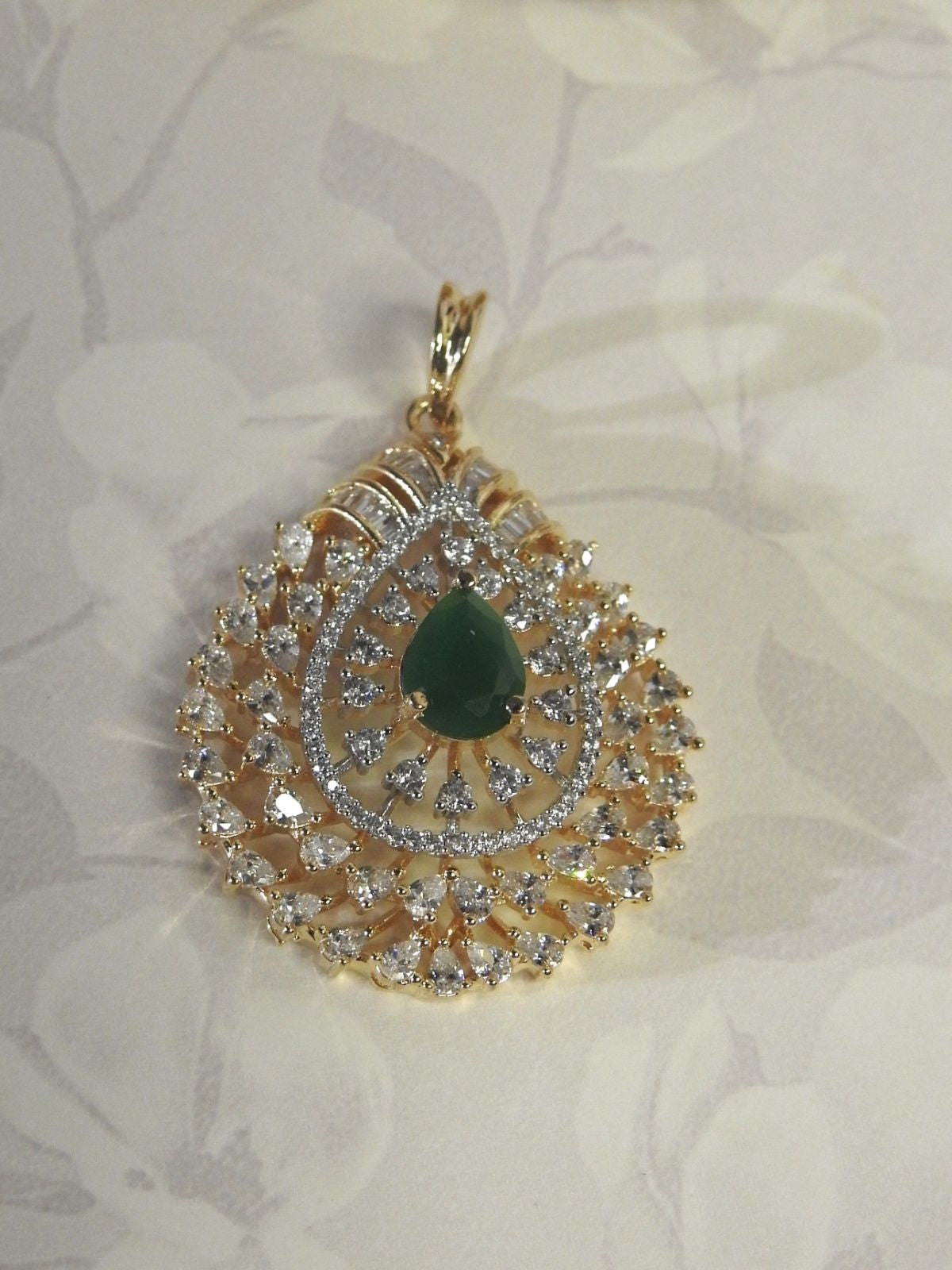 Radiance Pendant Set