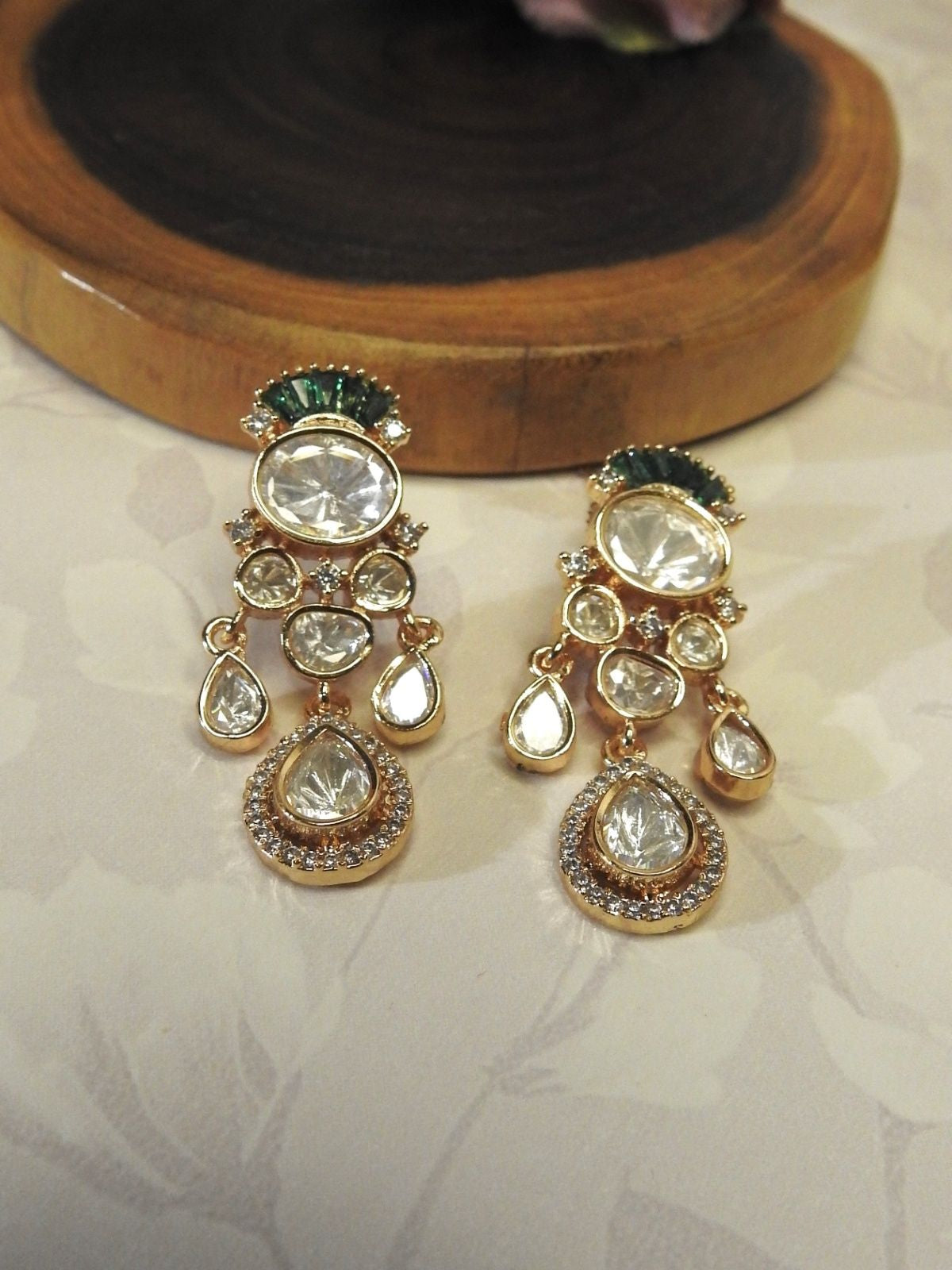 Emerald Glow Pendant Set