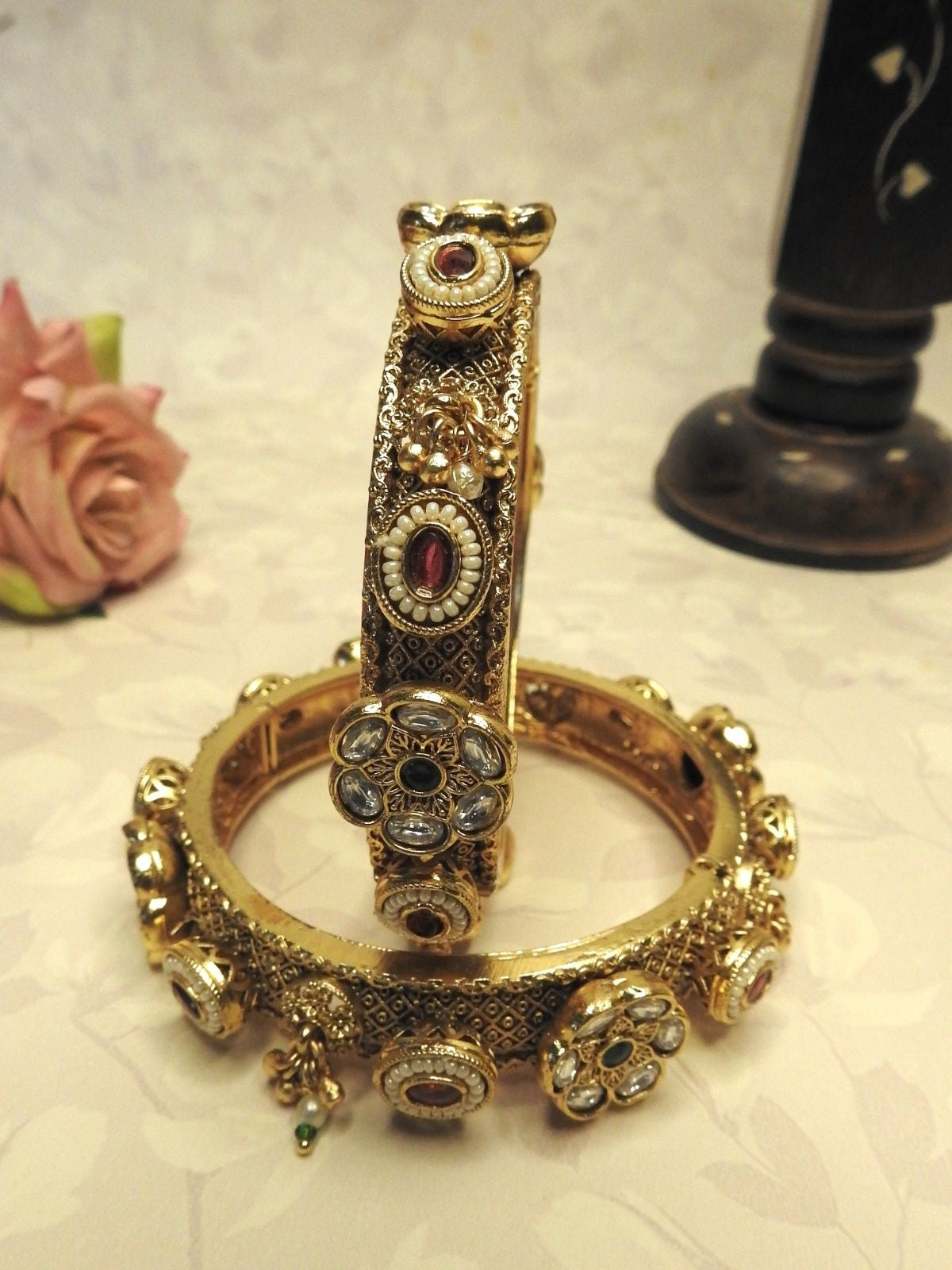 Heritage Blossom Stone Gold Bangle Set