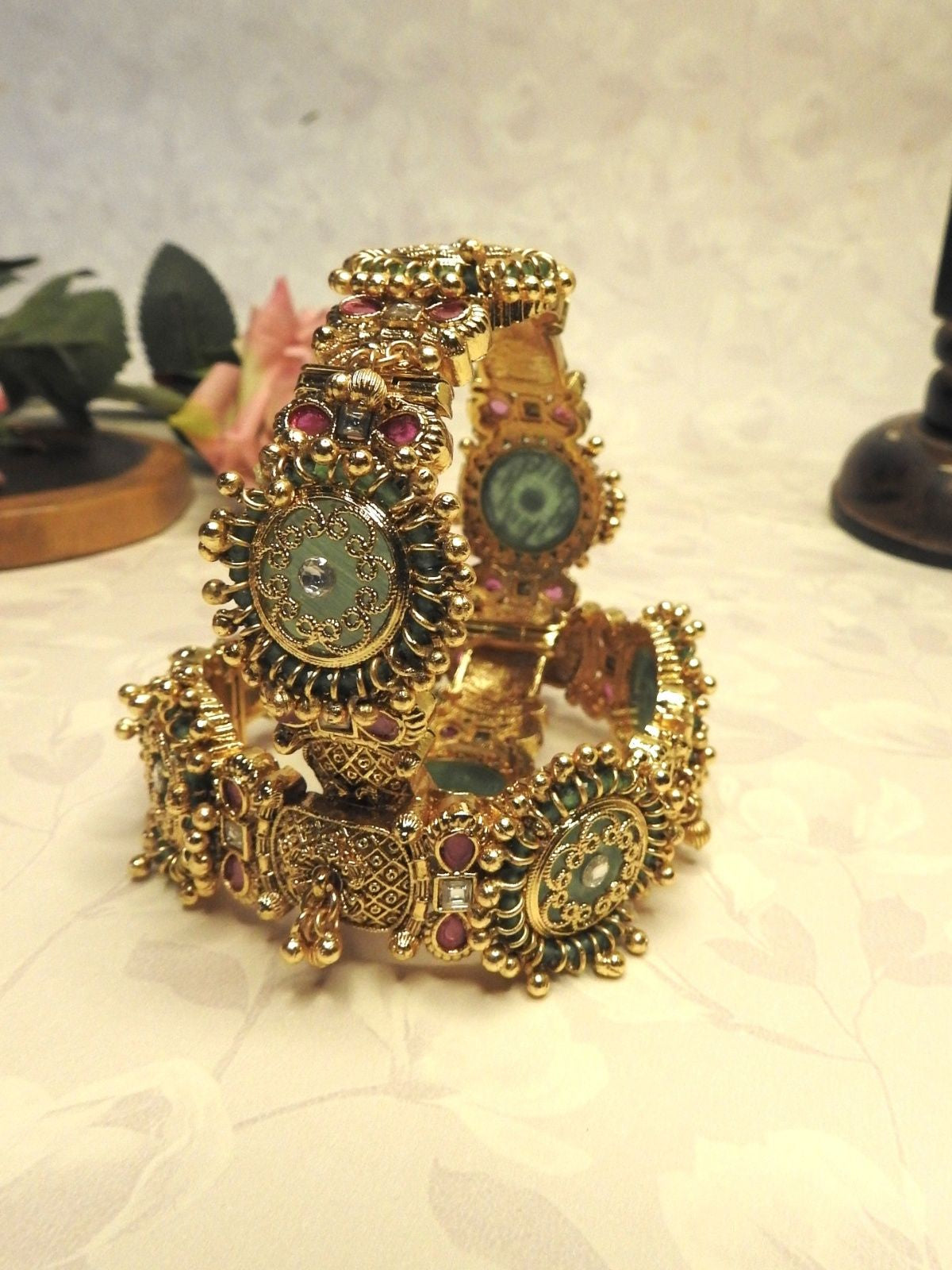 Golden Majesty Gold Bangle Set