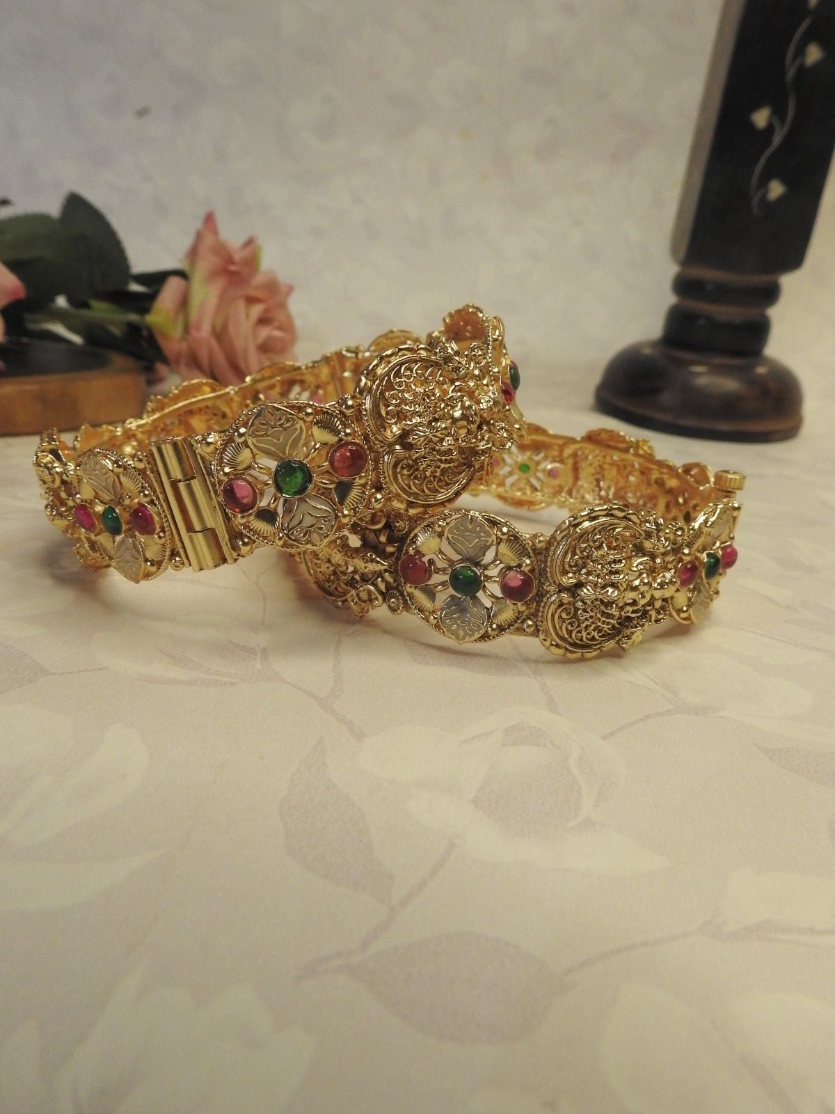 Golden Majesty Gold Bangle Set