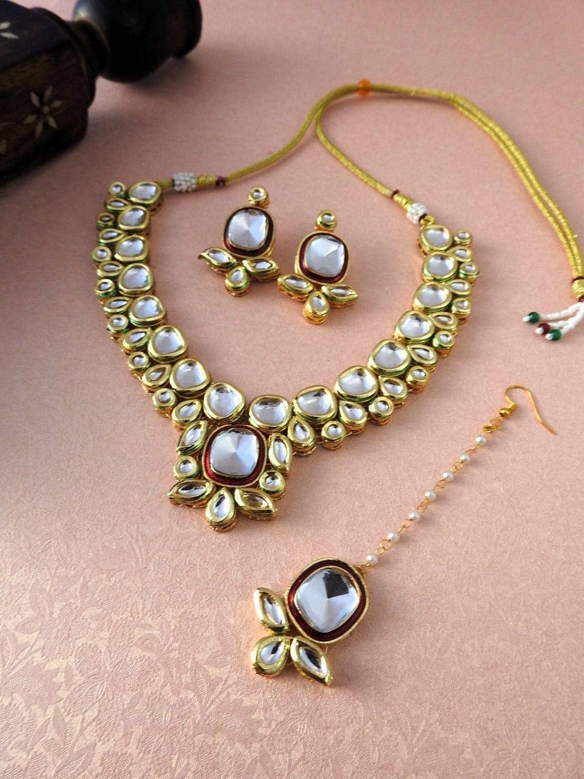 Darpan Royale Kundan Set