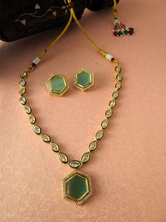 Emerald Hexa Elegance Necklace Set