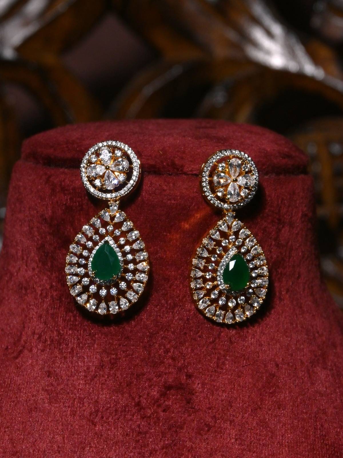 Emerald Royale AD Drop Necklace Set