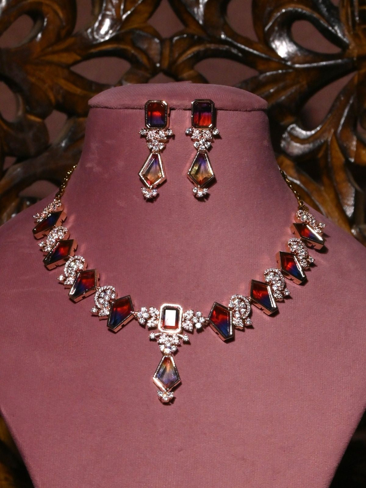 Aurora Glow Necklace Set