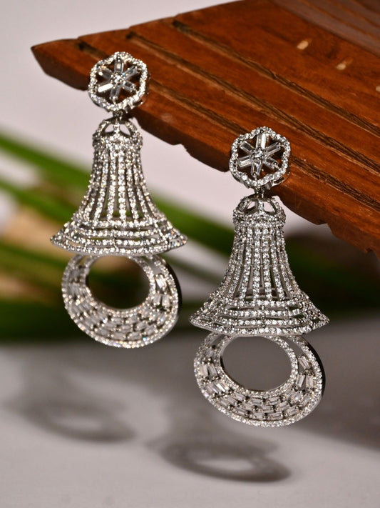 Nayra Elegant Drop Earrings