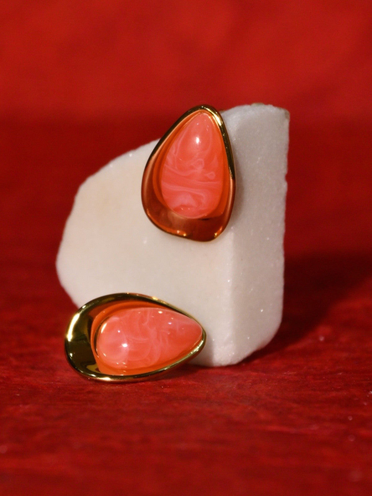 Elara Oval Statement Earrings