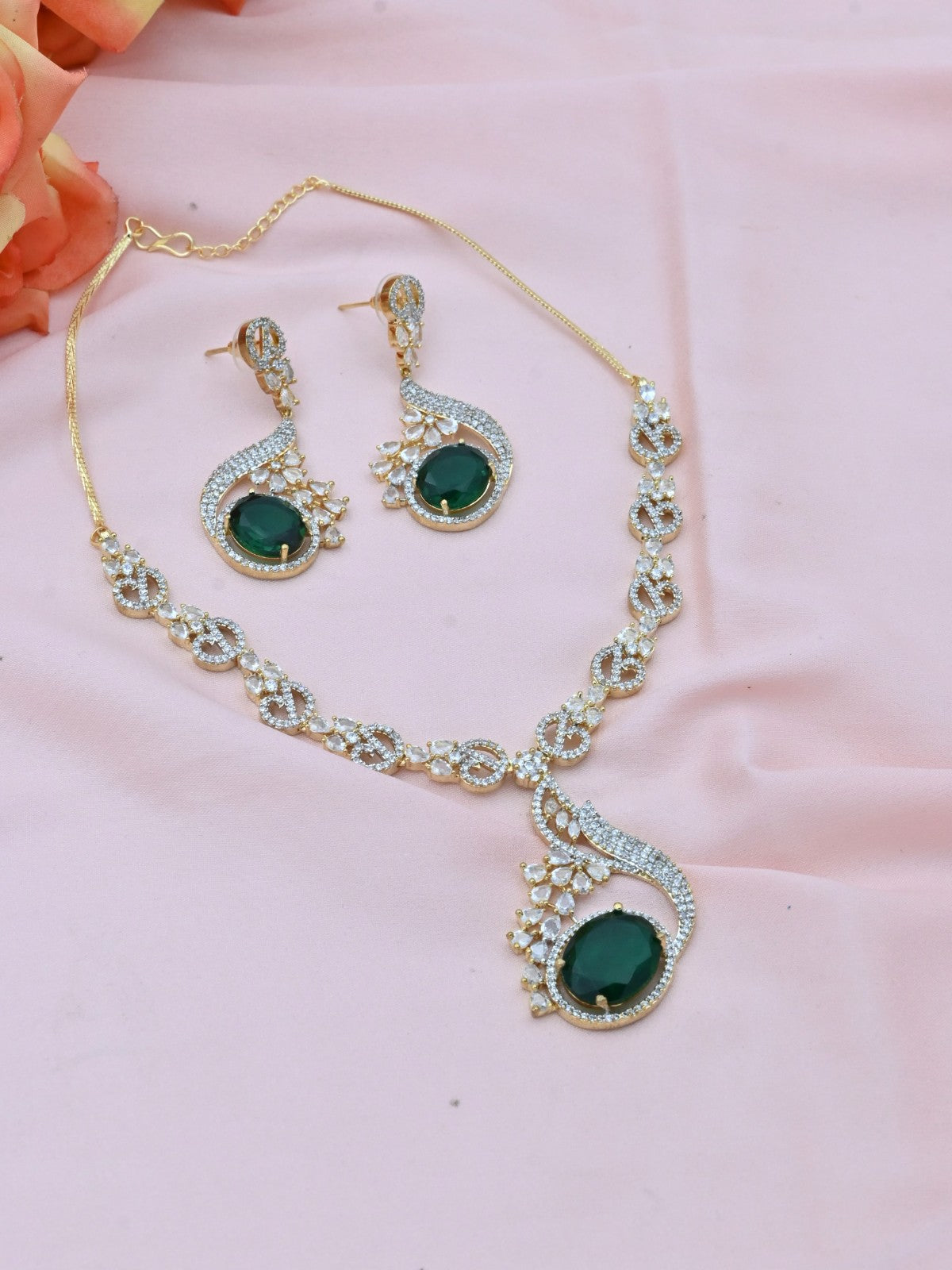 Emerald Charm AD Necklace Set