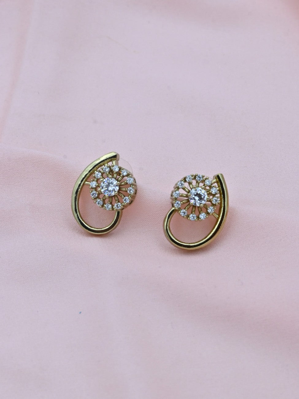 Blossom American Diamond Pendant Set