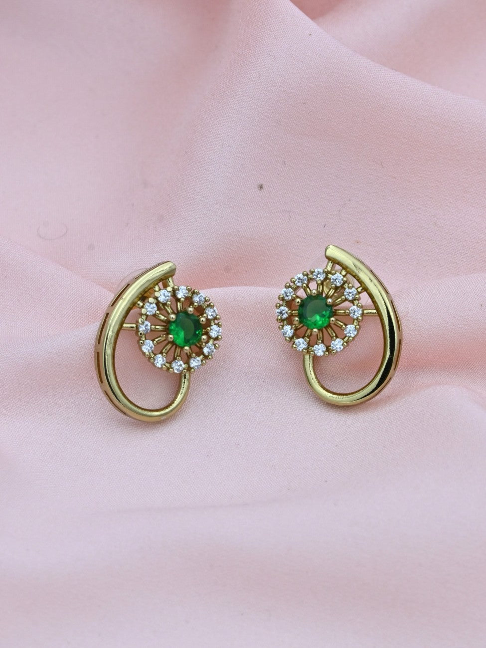 Blossom American Diamond Pendant Set